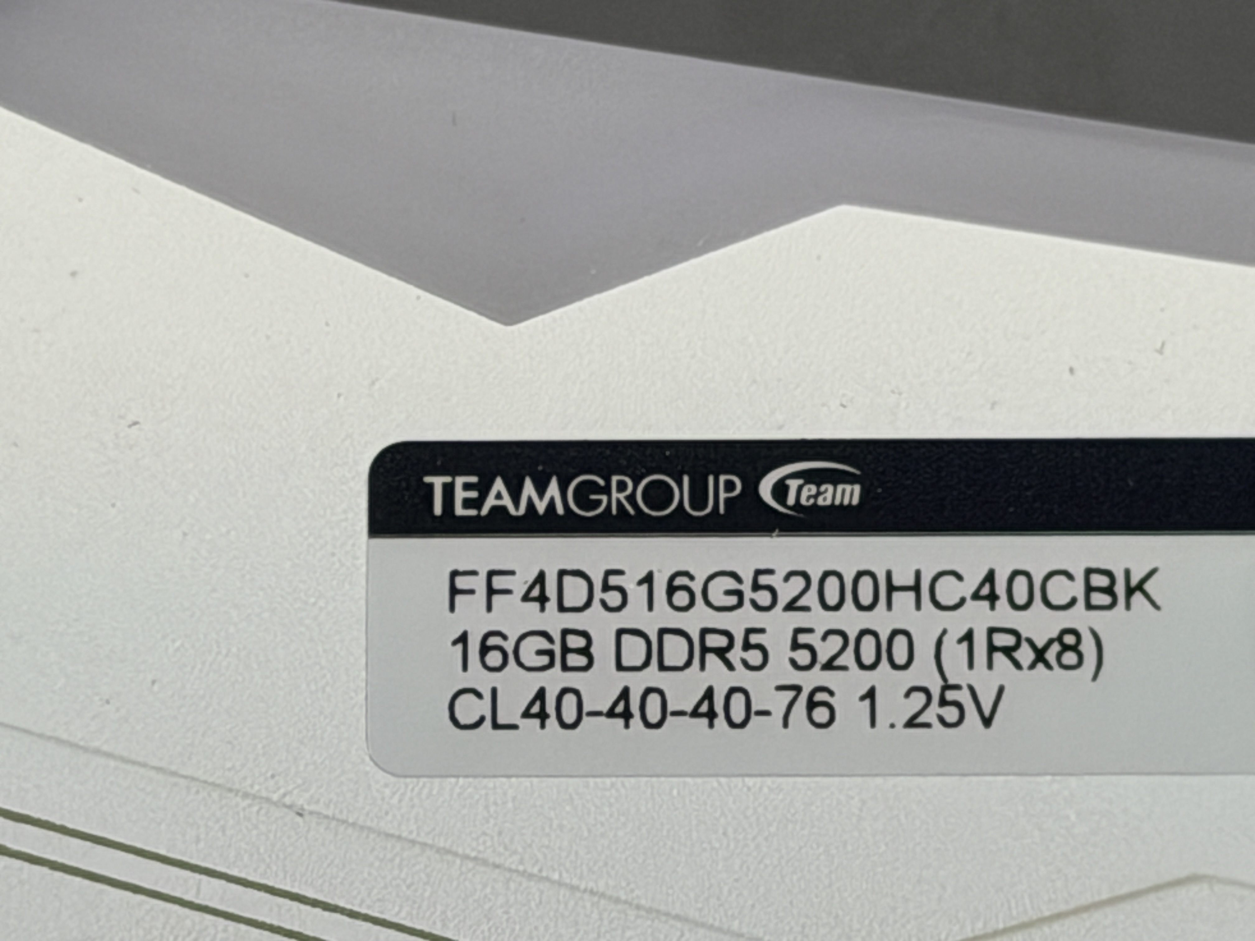 Team Group T-Force Delta RGB 32GB (2x16GB) DDR5 5200MHz CL40 White Desktop RAM