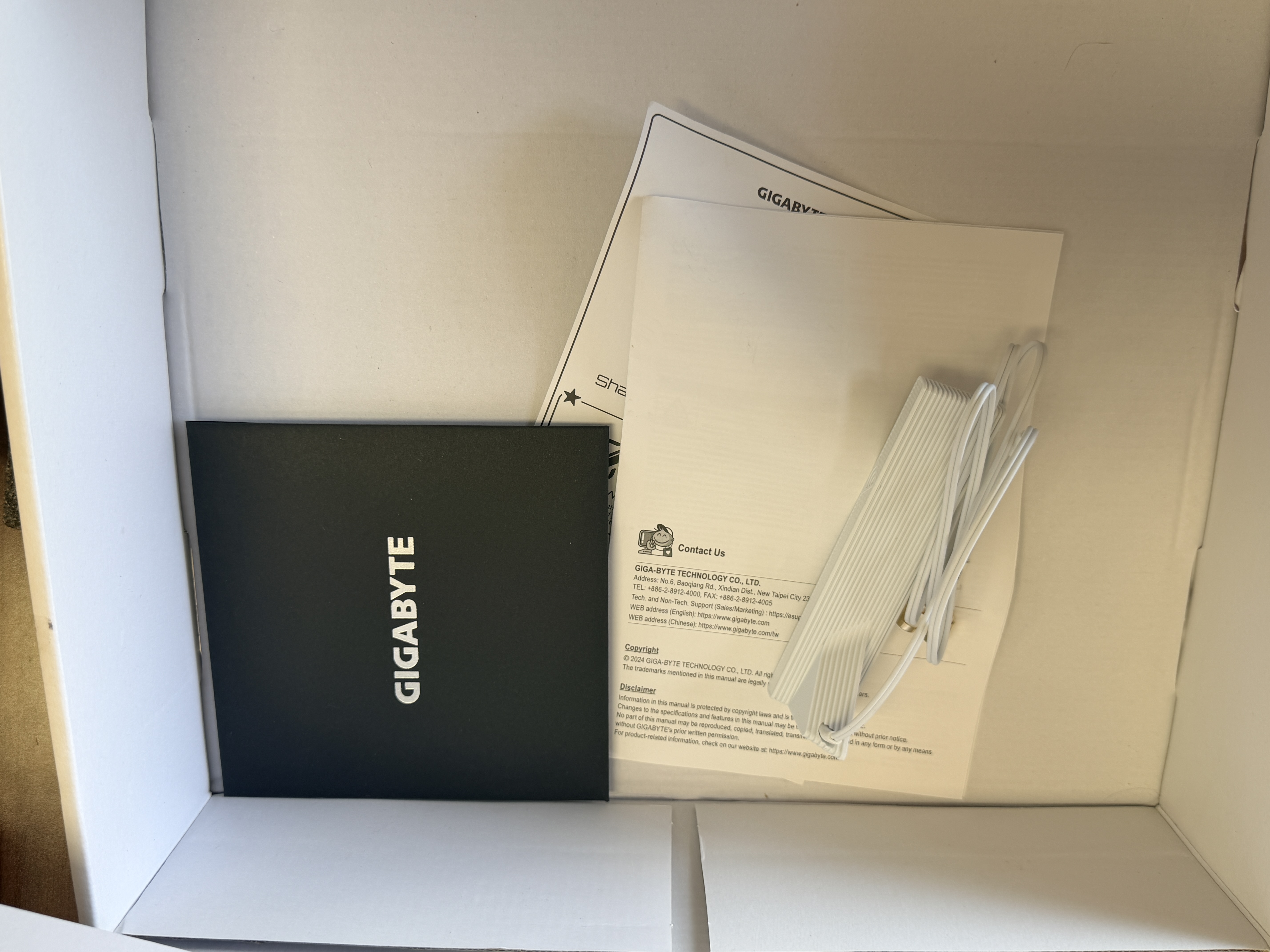 Gigabyte B650 AORUS ELITE AX ICE AMD AM5 ATX DDR5 Motherboard